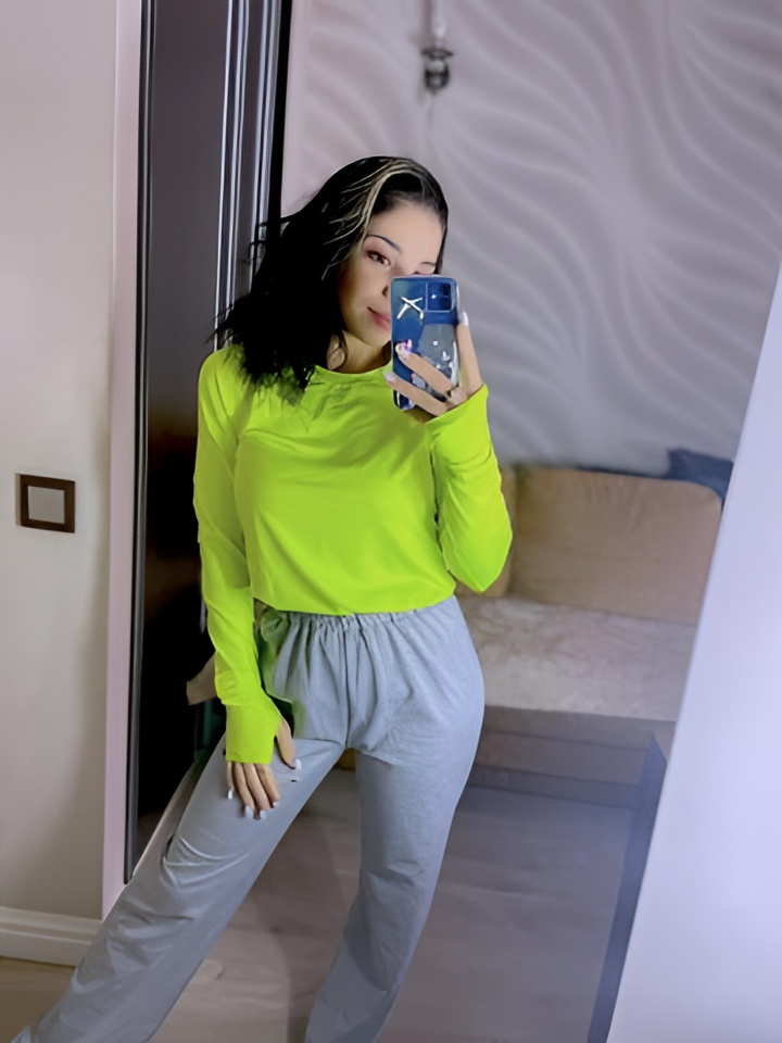 Дарья привлекальеная девушка из Ноябрьска цена от 2000 руб