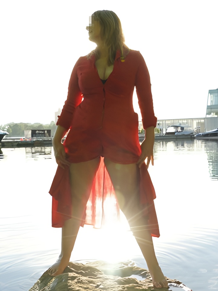 Летиция привлекальеная девушка из Ноябрьска цена от 2500 руб