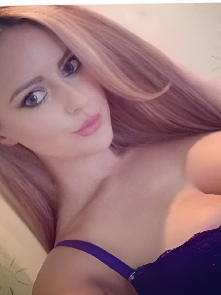 Юля привлекальеная девушка из Ноябрьска цена от 2500 руб