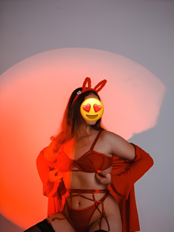 Индивидуалка Амина, доступна для личного знакомства от 2000 руб