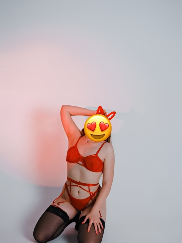 Амина привлекательная девушка из Ноябрьска цена от 2000 руб