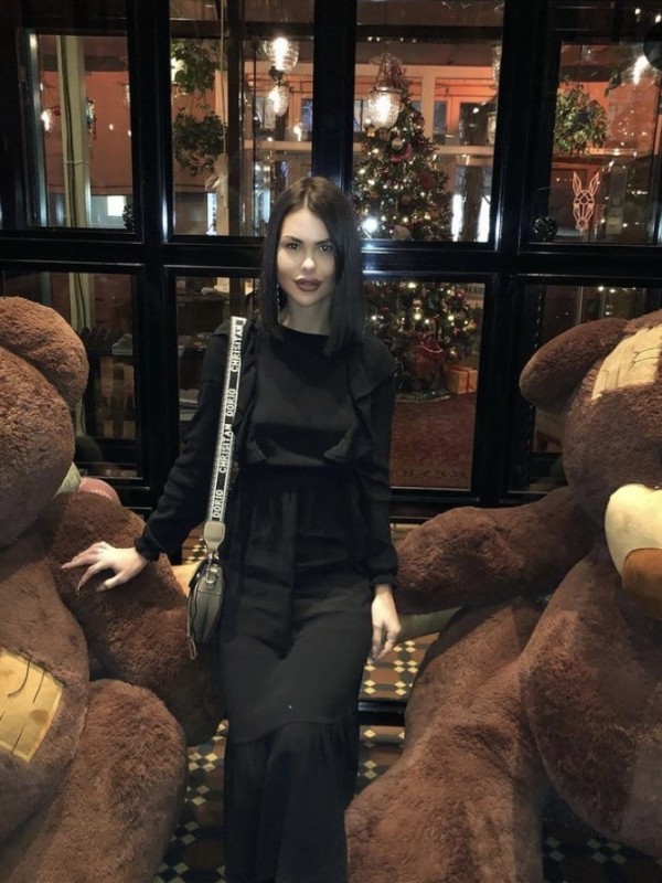 🎥 Марина привлекательная девушка из Ноябрьска цена от 3500 руб