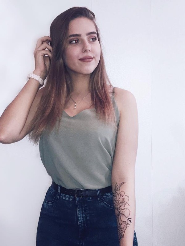 Катя привлекательная девушка из Ноябрьска цена от 3500 руб