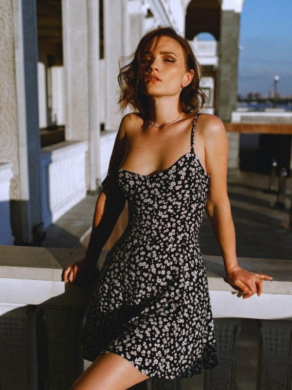 Света привлекательная девушка из Ноябрьска цена от 7000 руб